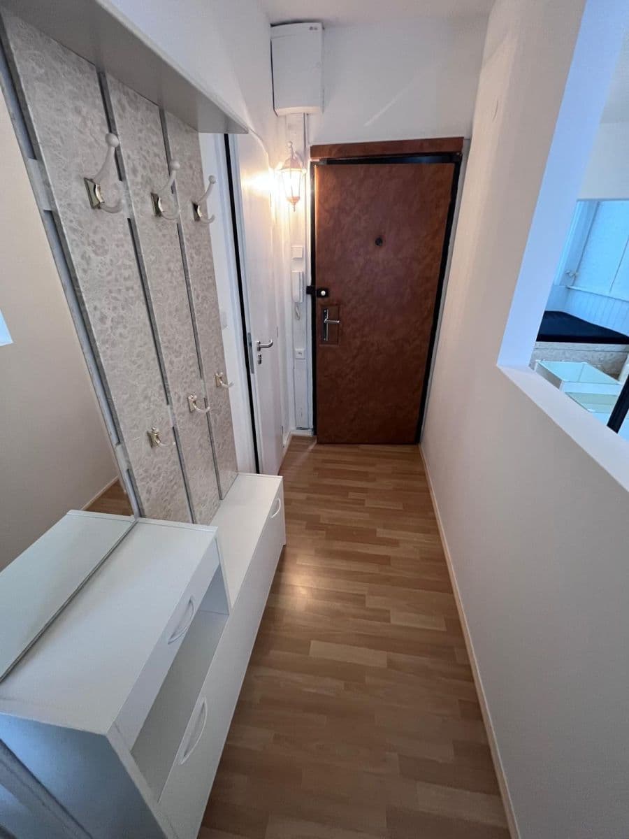 Predaj bytu 1-izbový 32 m², Pražského, Praha, Praha Predaj bytu 1-izbový 32 m², Pražského, Praha, Praha
