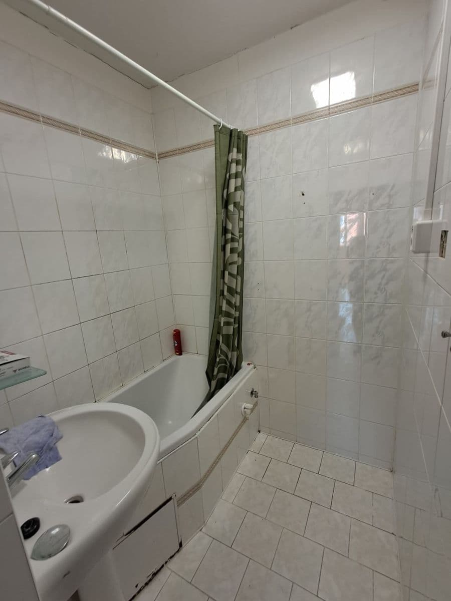 Predaj bytu 3-izbový 78 m², Průběžná, Rakovník, Středočeský kraj Predaj bytu 3-izbový 78 m², Průběžná, Rakovník, Středočeský kraj