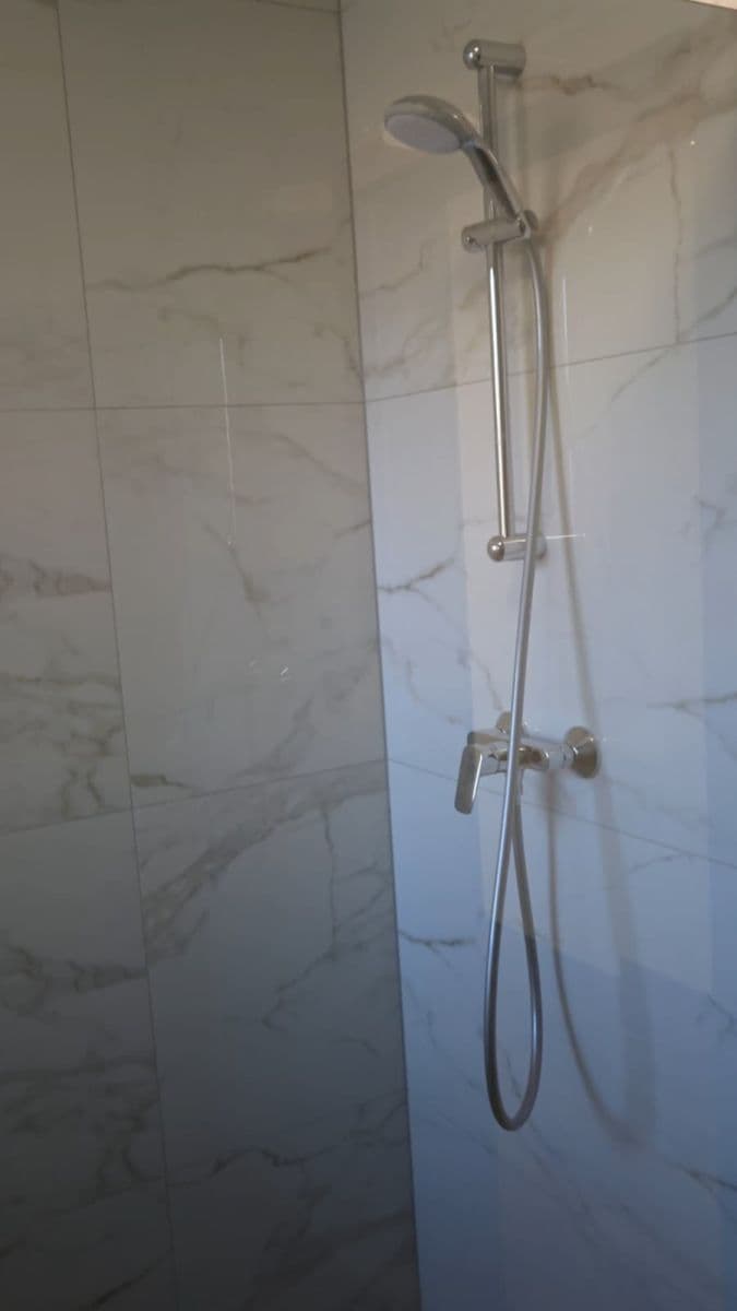 Prenájom bytu 2-izbový 73 m², Podohradská, Praha, Praha Prenájom bytu 2-izbový 73 m², Podohradská, Praha, Praha