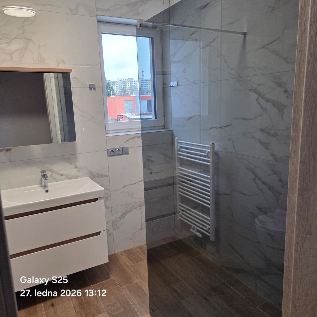 Prenájom bytu 2-izbový 73 m², Podohradská, Praha, Praha Prenájom bytu 2-izbový 73 m², Podohradská, Praha, Praha
