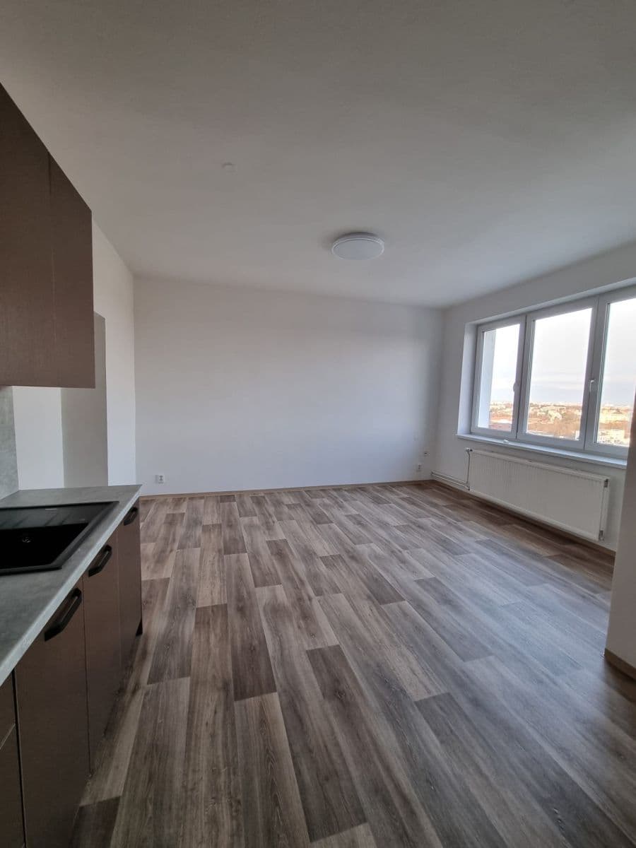 Prenájom bytu 2-izbový 49 m², Markova, Praha, Praha Prenájom bytu 2-izbový 49 m², Markova, Praha, Praha