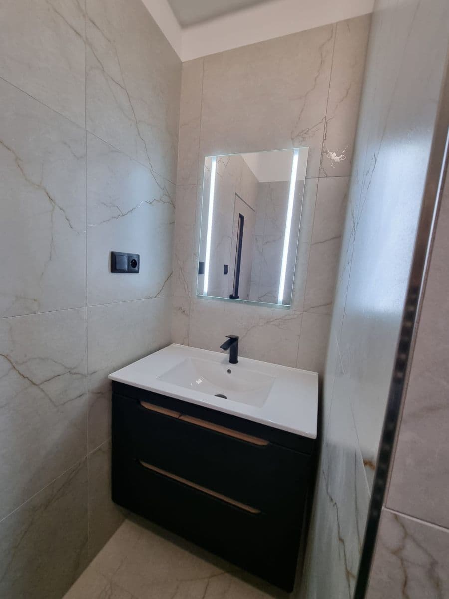 Prenájom bytu 2-izbový 49 m², Markova, Praha, Praha Prenájom bytu 2-izbový 49 m², Markova, Praha, Praha