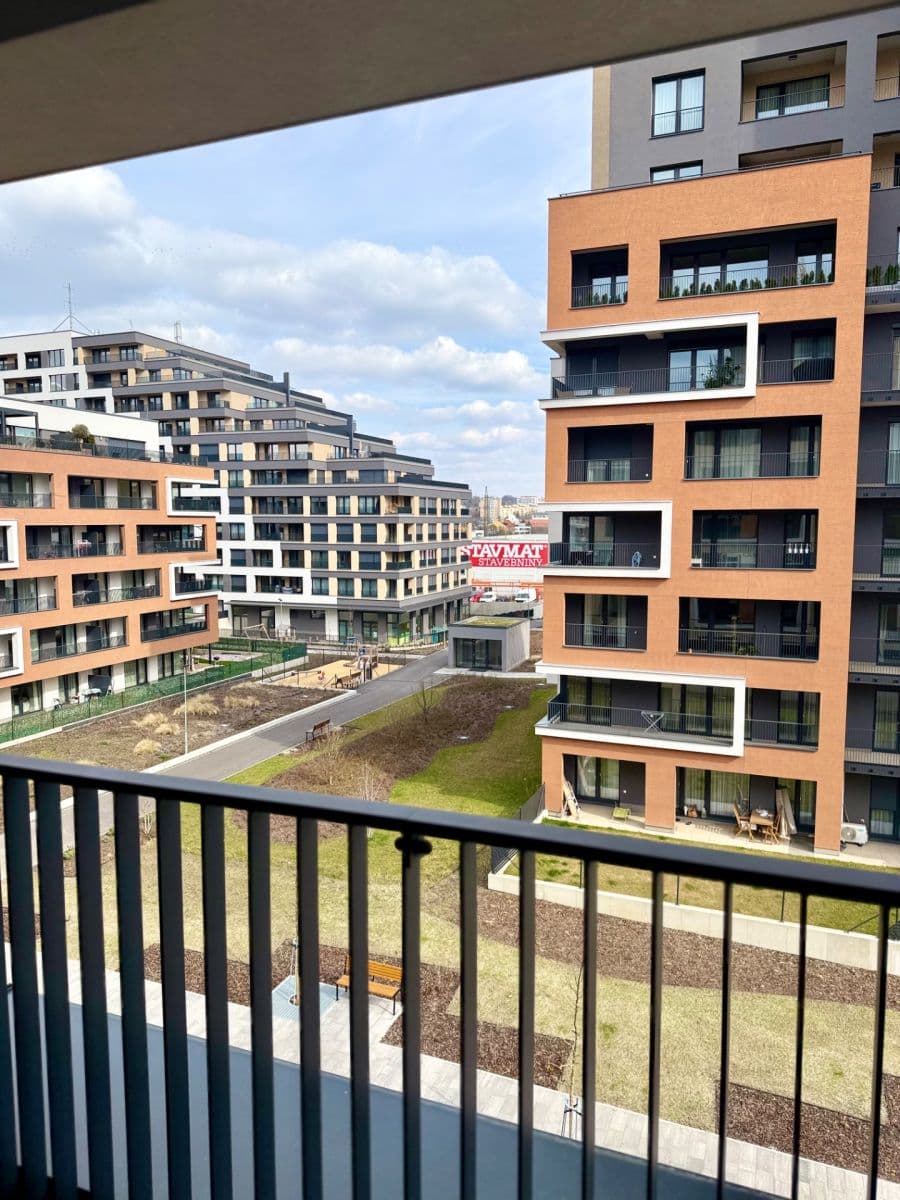 Prenájom bytu 2-izbový 57 m², Domalípova, Praha, Praha Prenájom bytu 2-izbový 57 m², Domalípova, Praha, Praha