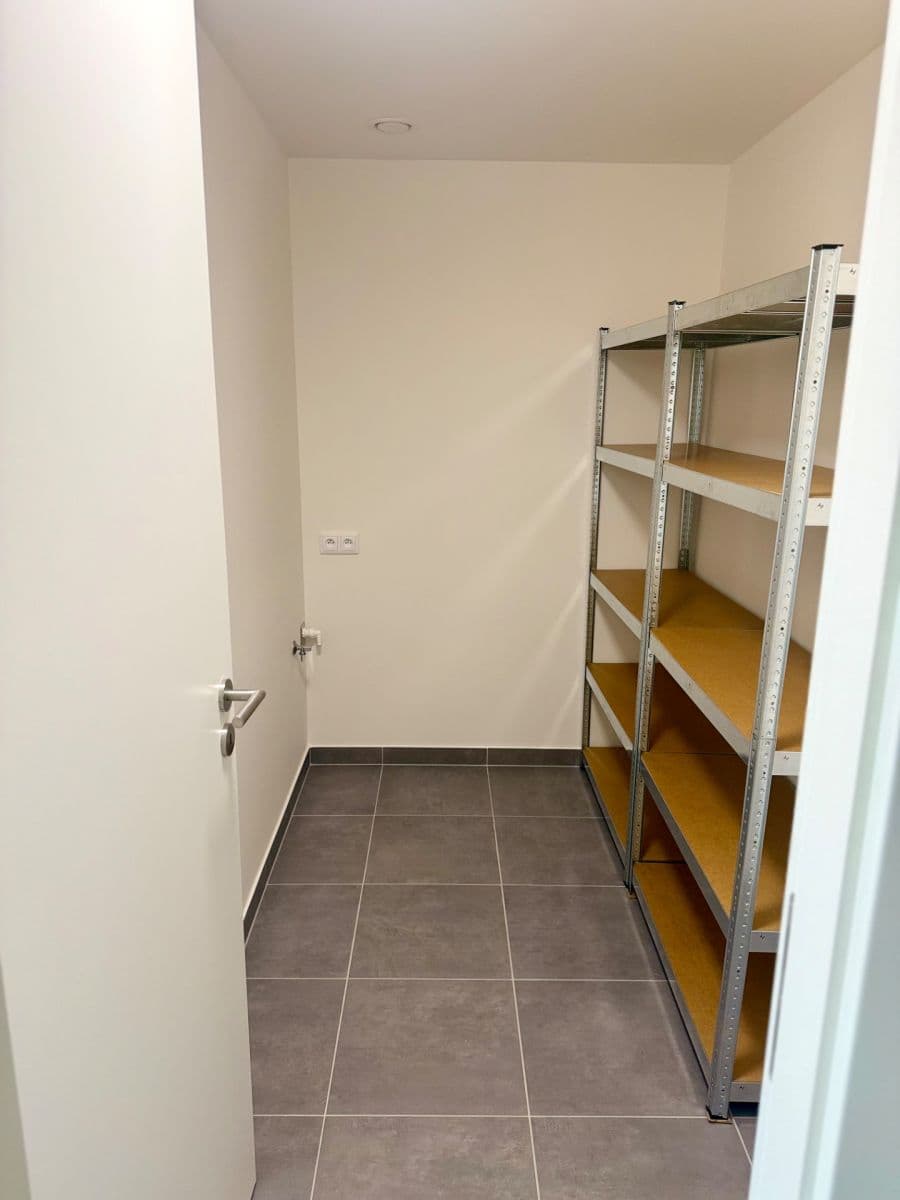Prenájom bytu 2-izbový 57 m², Domalípova, Praha, Praha Prenájom bytu 2-izbový 57 m², Domalípova, Praha, Praha