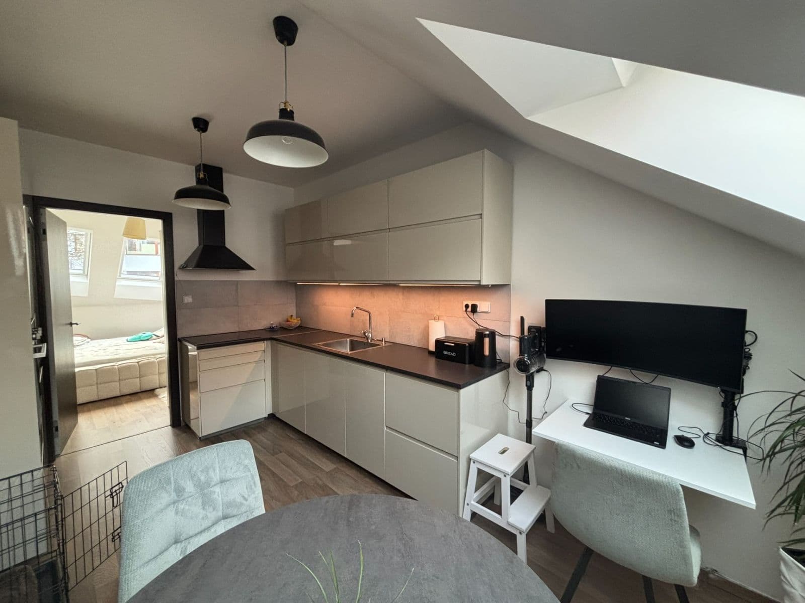 Prenájom bytu 2-izbový 48 m², Slavojova, Praha, Praha Prenájom bytu 2-izbový 48 m², Slavojova, Praha, Praha