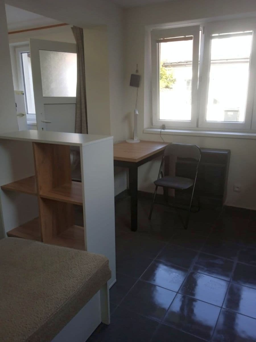 Prenájom bytu 1-izbový 19 m², Tyršova, Pečky, Středočeský kraj Prenájom bytu 1-izbový 19 m², Tyršova, Pečky, Středočeský kraj