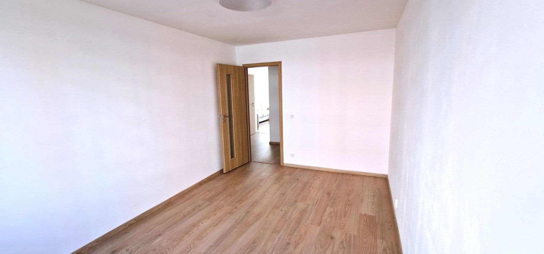 Prenájom bytu 3-izbový 70 m², Tovární, Beroun, Středočeský kraj Prenájom bytu 3-izbový 70 m², Tovární, Beroun, Středočeský kraj