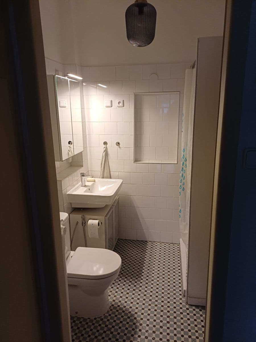 Prenájom bytu 2-izbový 43 m², Milady Horákové, Praha, Praha Prenájom bytu 2-izbový 43 m², Milady Horákové, Praha, Praha