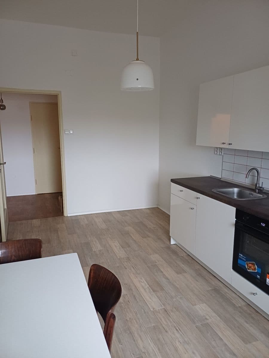 Prenájom bytu 2-izbový 43 m², Milady Horákové, Praha, Praha Prenájom bytu 2-izbový 43 m², Milady Horákové, Praha, Praha