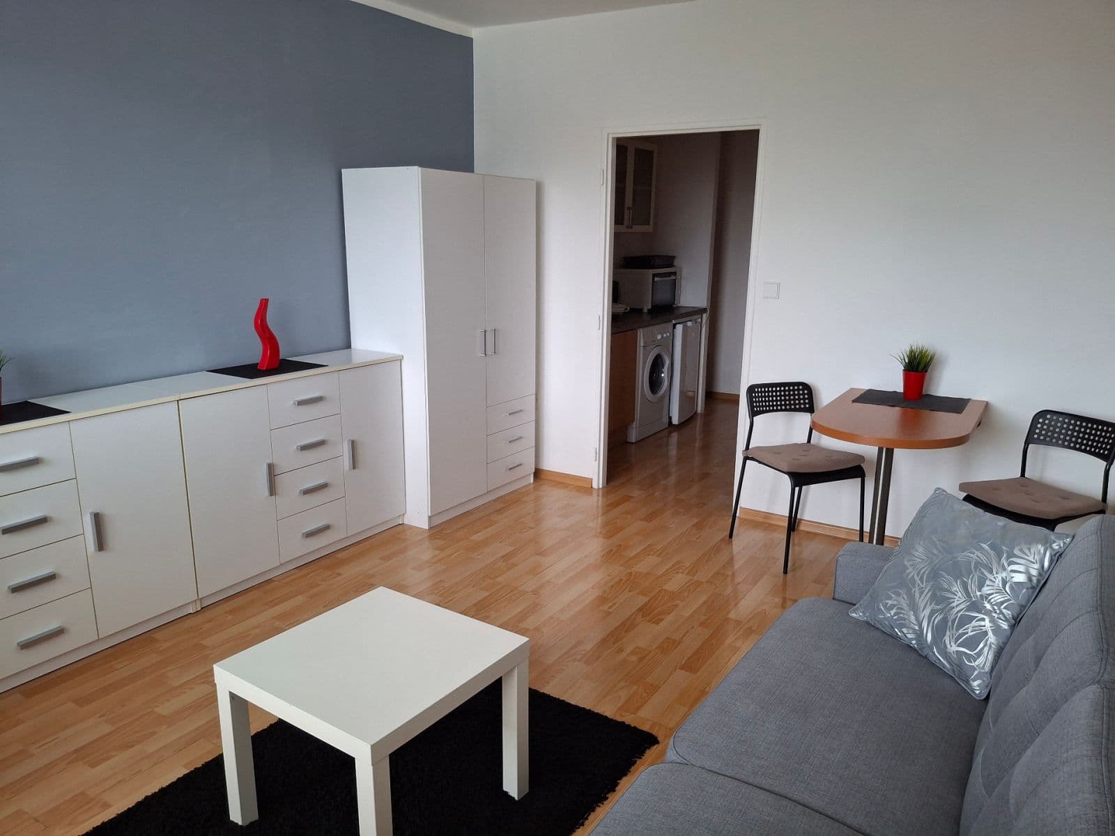 Prenájom bytu 1-izbový 27 m², Wolkerova, Kuřim, Jihomoravský kraj Prenájom bytu 1-izbový 27 m², Wolkerova, Kuřim, Jihomoravský kraj