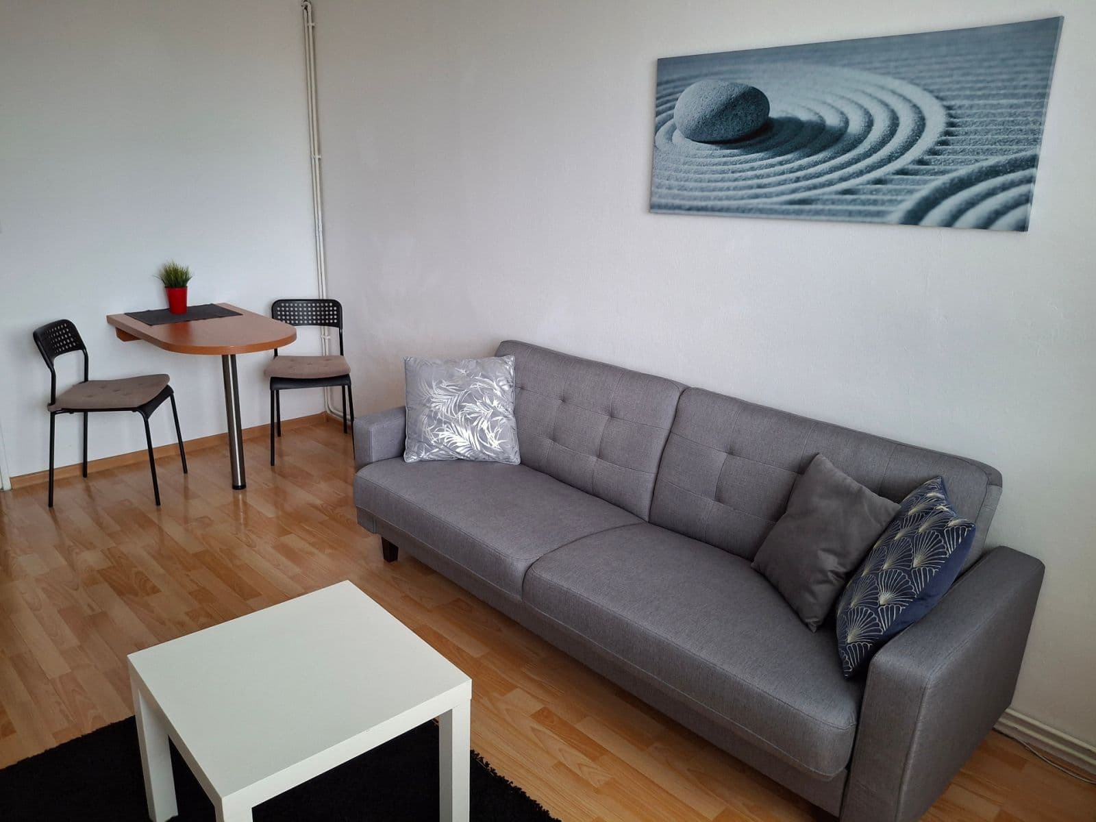 Prenájom bytu 1-izbový 27 m², Wolkerova, Kuřim, Jihomoravský kraj Prenájom bytu 1-izbový 27 m², Wolkerova, Kuřim, Jihomoravský kraj