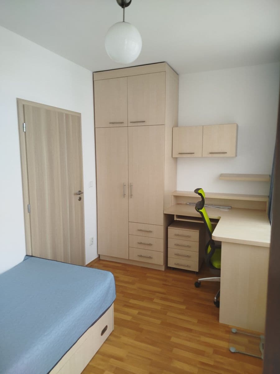 Prenájom bytu 3-izbový 63 m², U Měšťanského pivovaru, Praha, Praha Prenájom bytu 3-izbový 63 m², U Měšťanského pivovaru, Praha, Praha