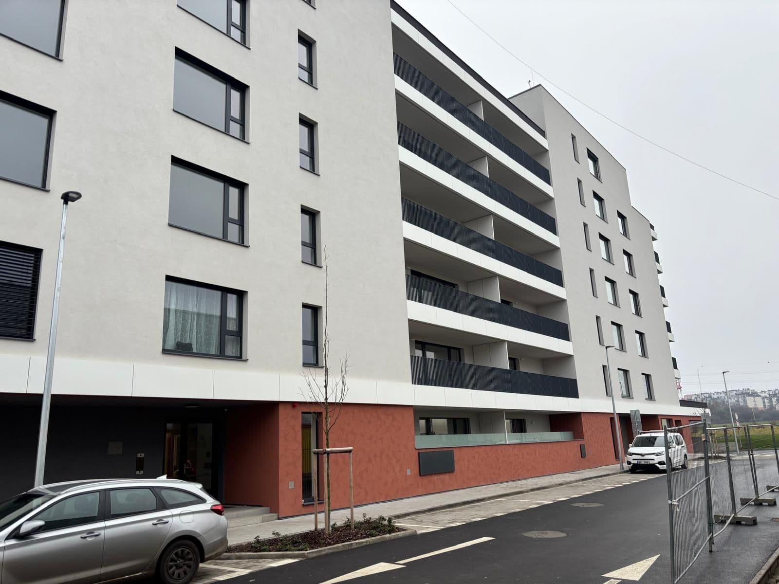 Prenájom bytu 1-izbový 33 m², Tupolevova, Praha, Praha Prenájom bytu 1-izbový 33 m², Tupolevova, Praha, Praha