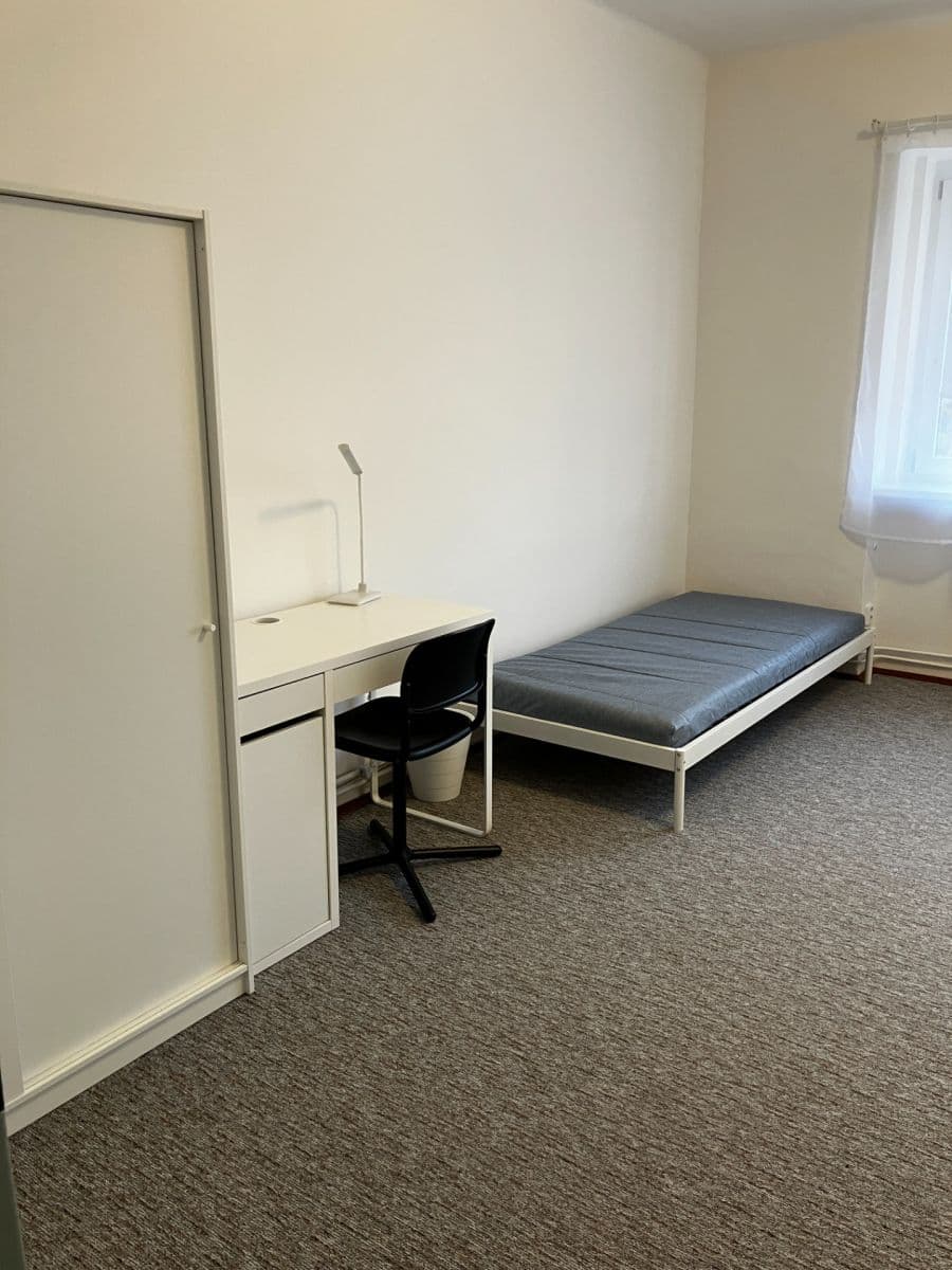 Prenájom bytu 3-izbový 85 m², Krkoškova, Brno, Jihomoravský kraj Prenájom bytu 3-izbový 85 m², Krkoškova, Brno, Jihomoravský kraj