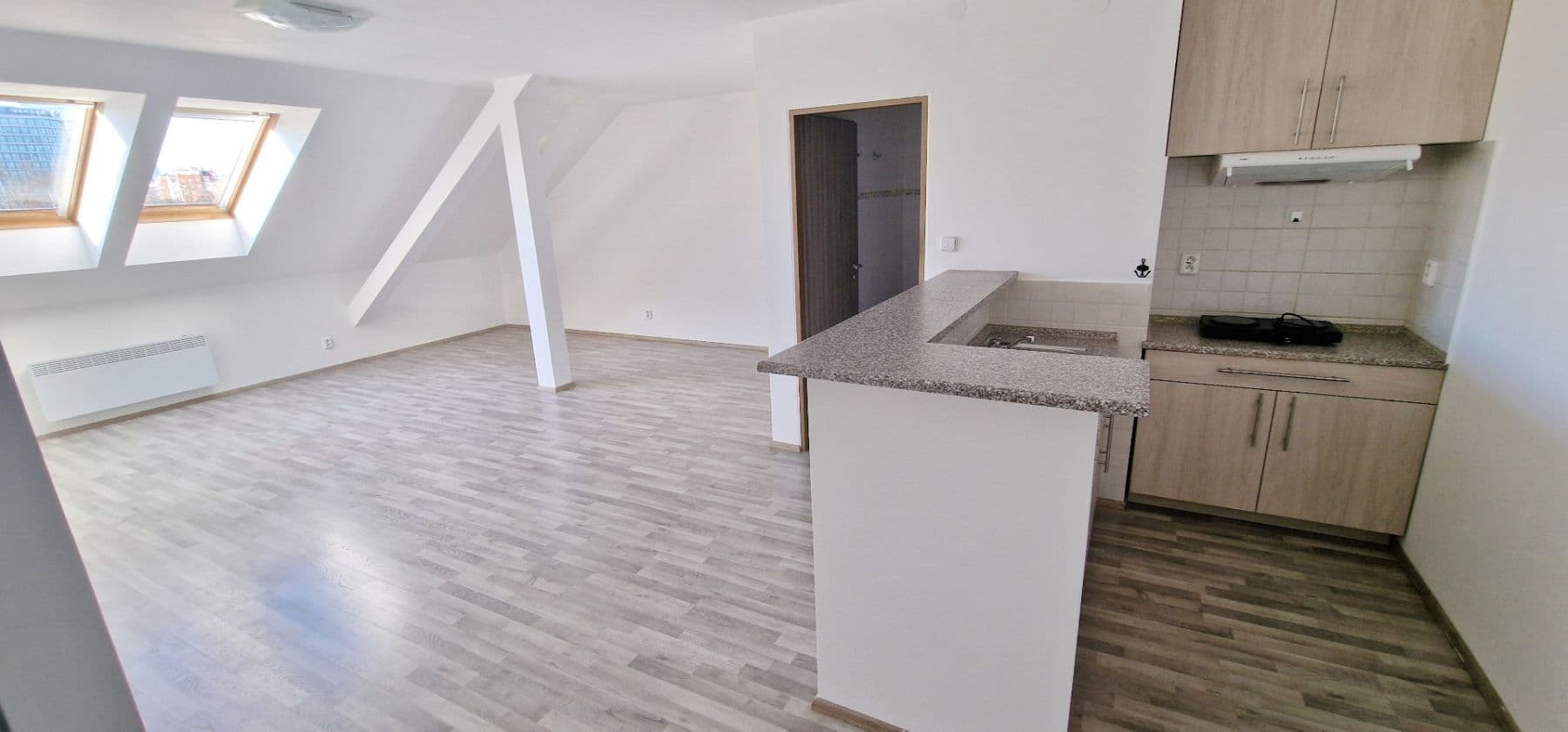 Prenájom bytu 1-izbový 46 m², Zdařilá, Praha, Praha Prenájom bytu 1-izbový 46 m², Zdařilá, Praha, Praha