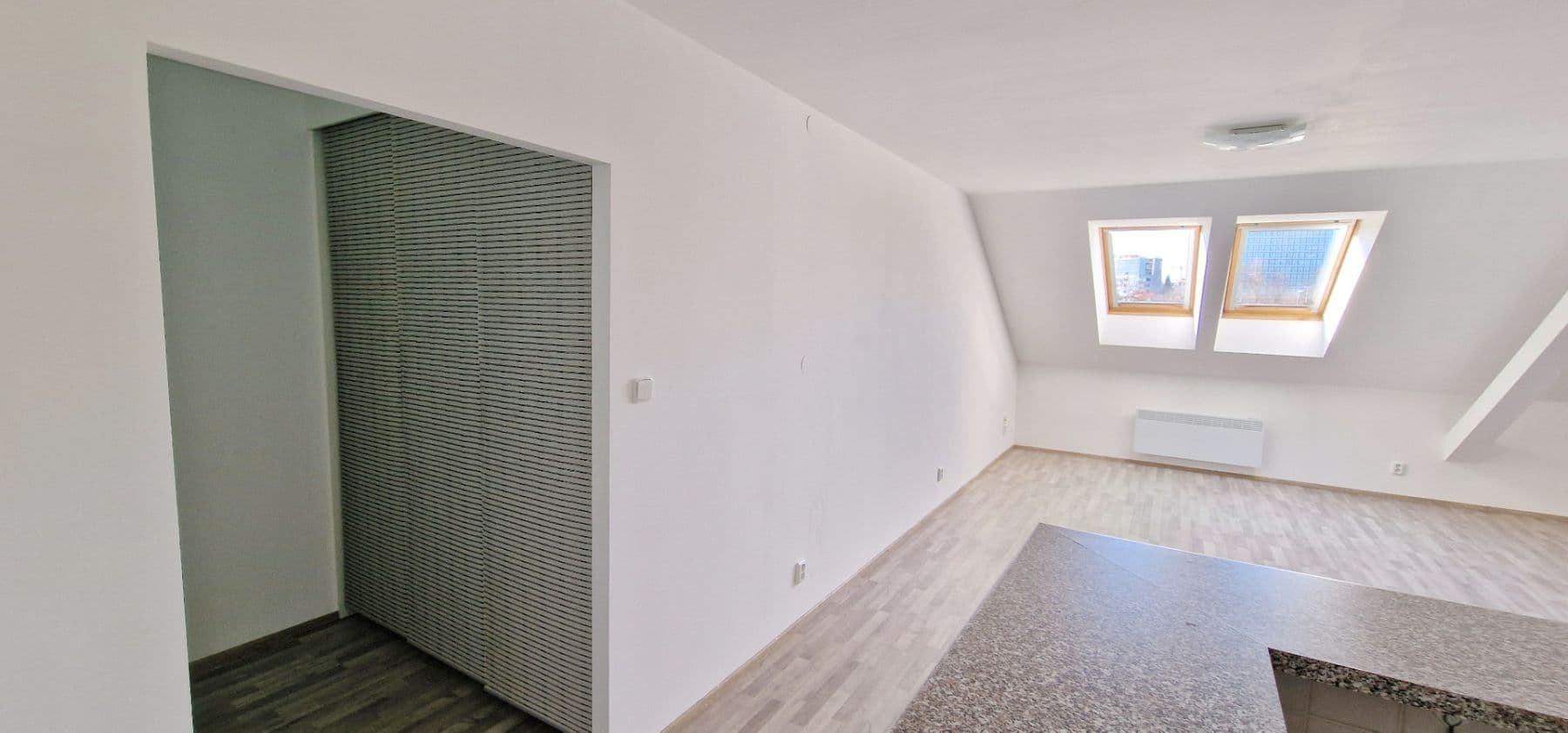 Prenájom bytu 1-izbový 46 m², Zdařilá, Praha, Praha Prenájom bytu 1-izbový 46 m², Zdařilá, Praha, Praha
