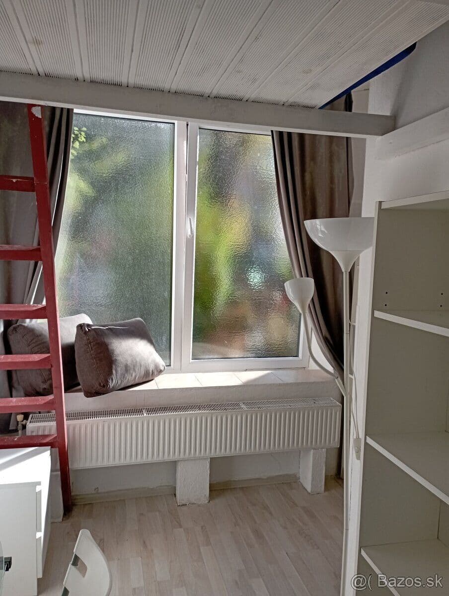 Predaj bytu 4-izbový 243 m², Jedlíkova, Bratislava - mestská časť Staré Mesto, Bratislavský kraj Predaj bytu 4-izbový 243 m², Jedlíkova, Bratislava - mestská časť Staré Mesto, Bratislavský kraj