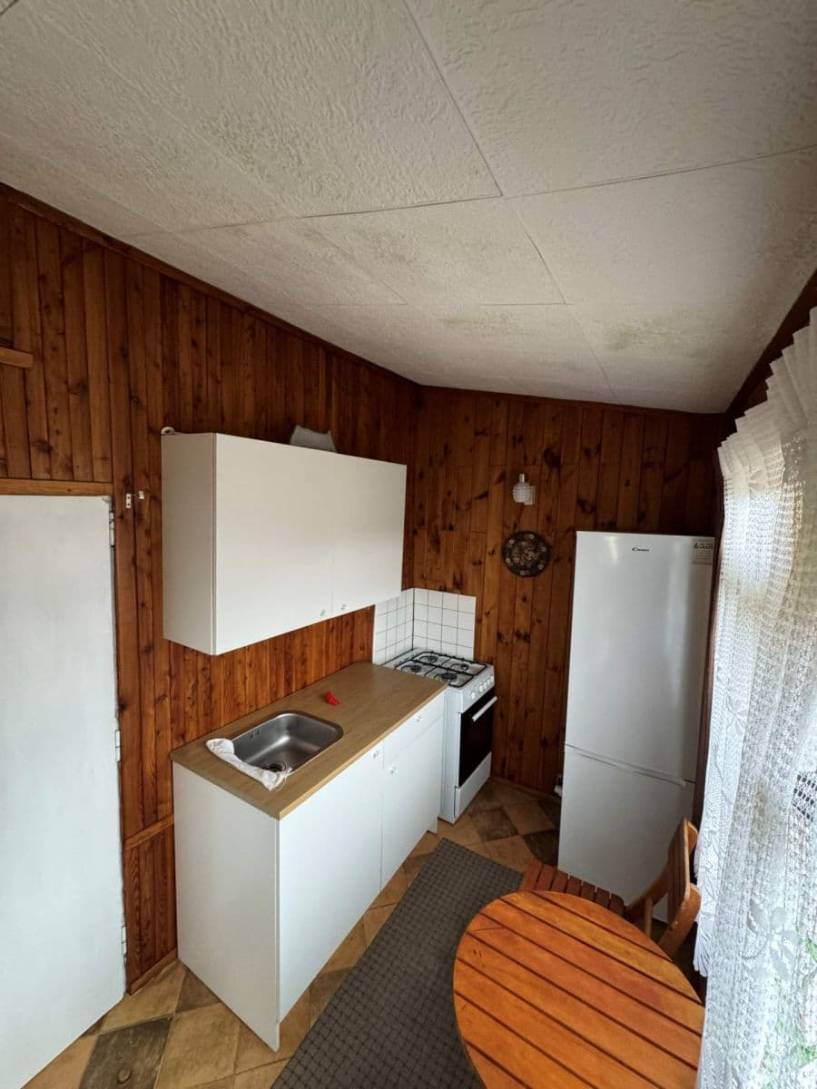 Predaj rekreačného objektu 34 m², pozemek 742 m², Dobřany, Plzeňský kraj Predaj rekreačného objektu 34 m², pozemek 742 m², Dobřany, Plzeňský kraj