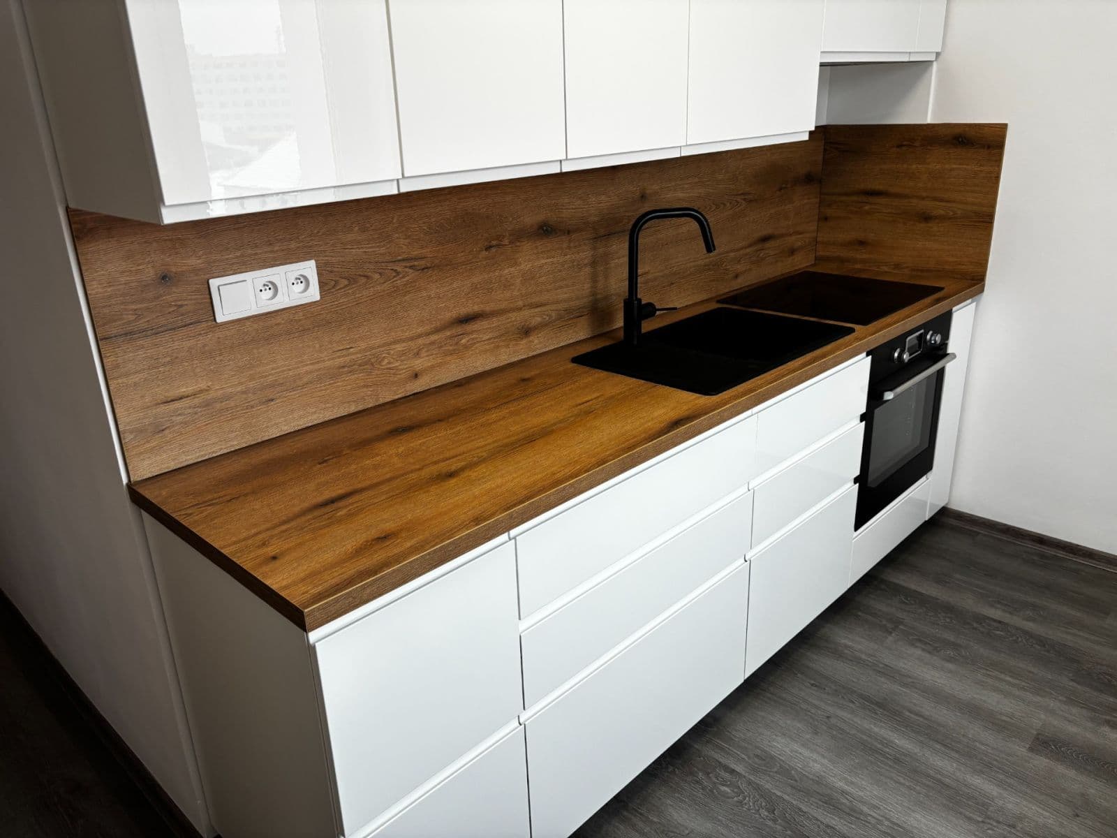 Prenájom bytu 2-izbový 54 m², Mahenova, Jeseník, Olomoucký kraj Prenájom bytu 2-izbový 54 m², Mahenova, Jeseník, Olomoucký kraj