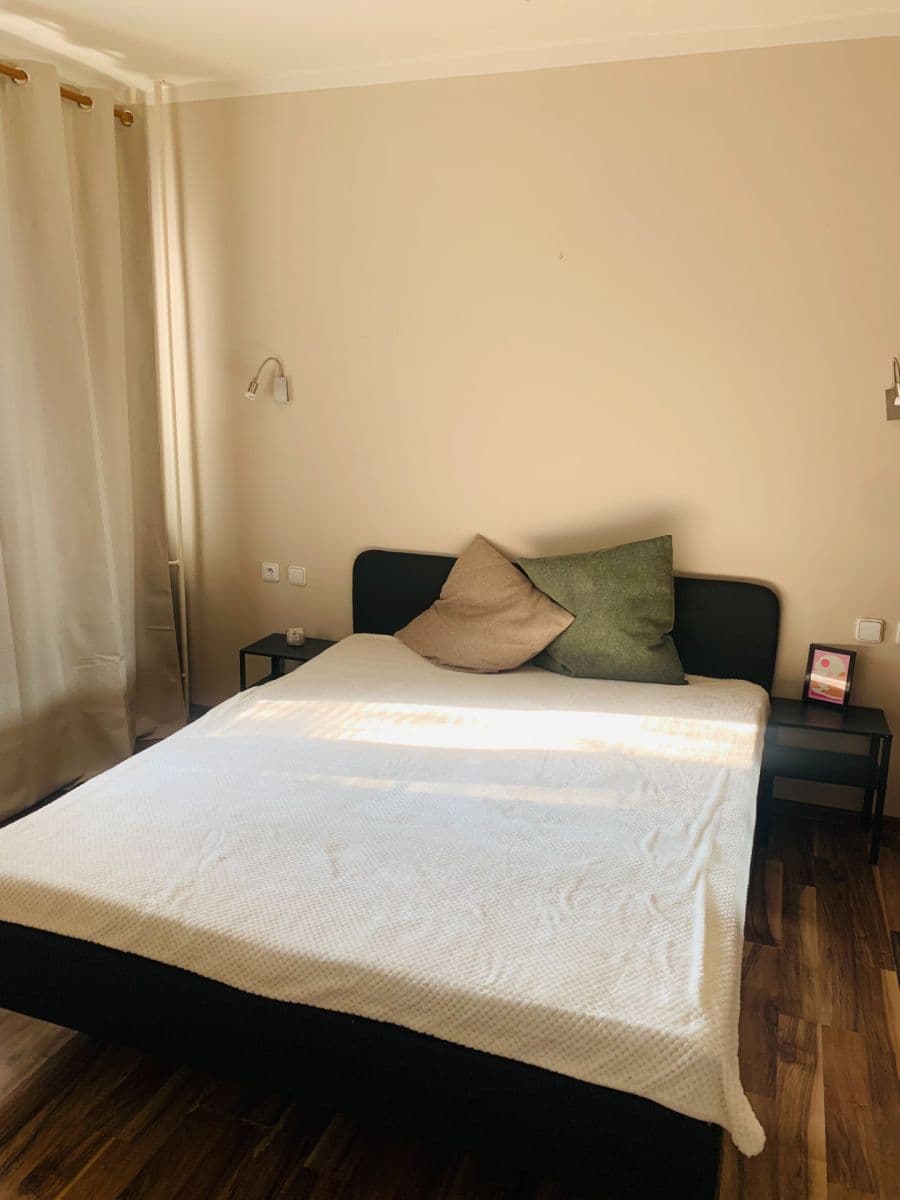 Prenájom bytu 2-izbový 51 m², Kpt. J. Nálepku, Levice, Nitriansky kraj Prenájom bytu 2-izbový 51 m², Kpt. J. Nálepku, Levice, Nitriansky kraj