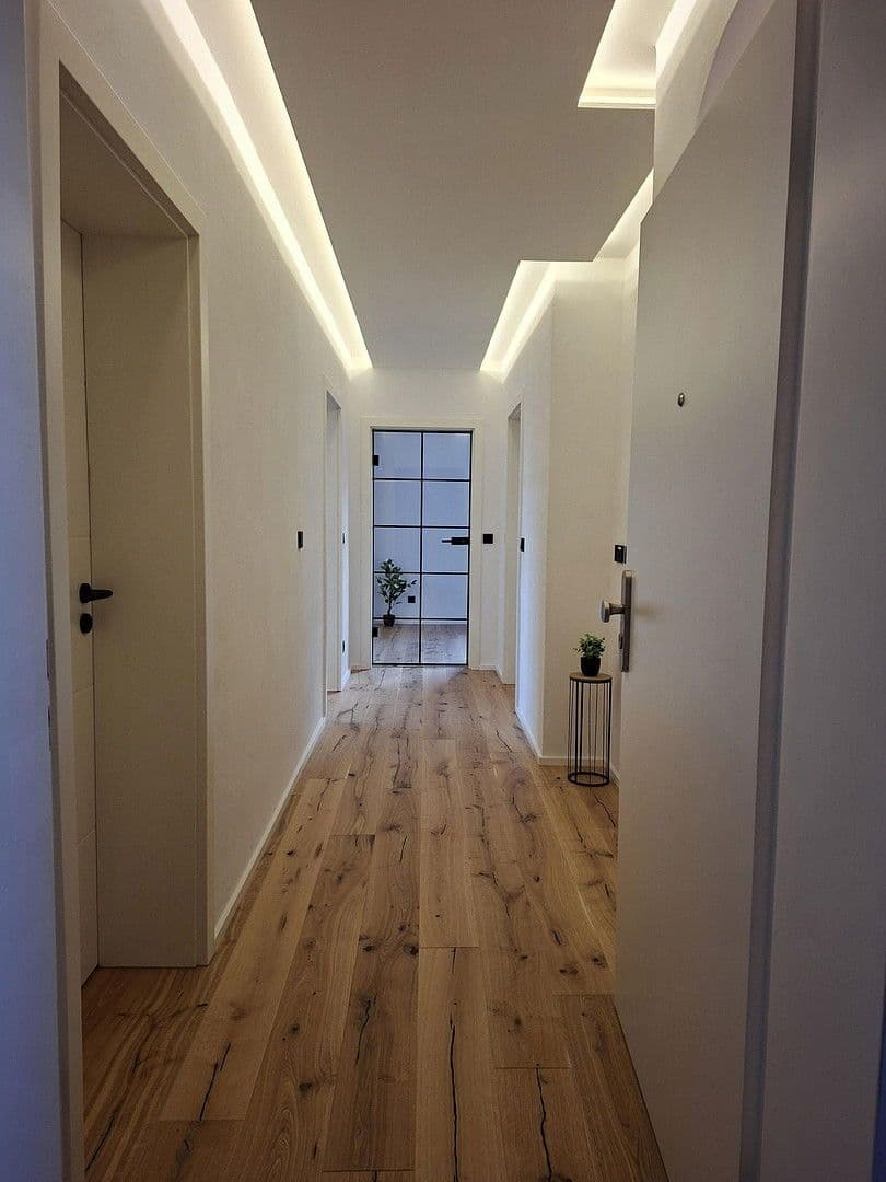 Predaj bytu 3-izbový 84 m², Tegernheim, Bavorsko Predaj bytu 3-izbový 84 m², Tegernheim, Bavorsko