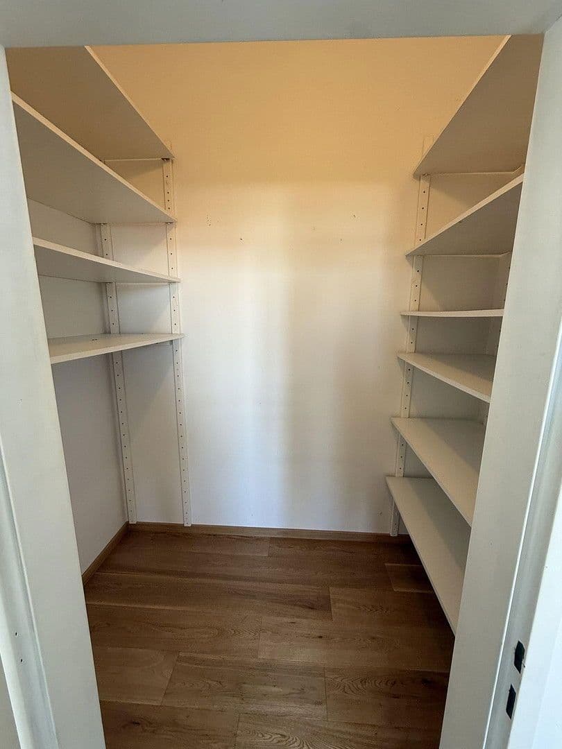 Prenájom bytu 2-izbový 59 m², Laudongasse 43, Wien, Viedeň Prenájom bytu 2-izbový 59 m², Laudongasse 43, Wien, Viedeň