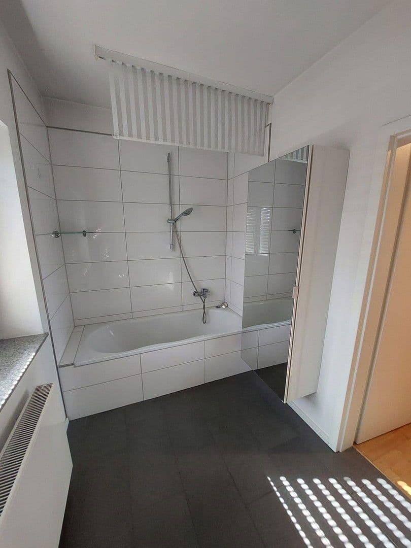 Prenájom bytu 3-izbový 90 m², Viersen, Severné Porýnie - Westfálsko Prenájom bytu 3-izbový 90 m², Viersen, Severné Porýnie - Westfálsko