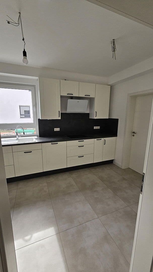 Prenájom domu 138 m², pozemek 350 m², Zossen, Brandenbursko Prenájom domu 138 m², pozemek 350 m², Zossen, Brandenbursko