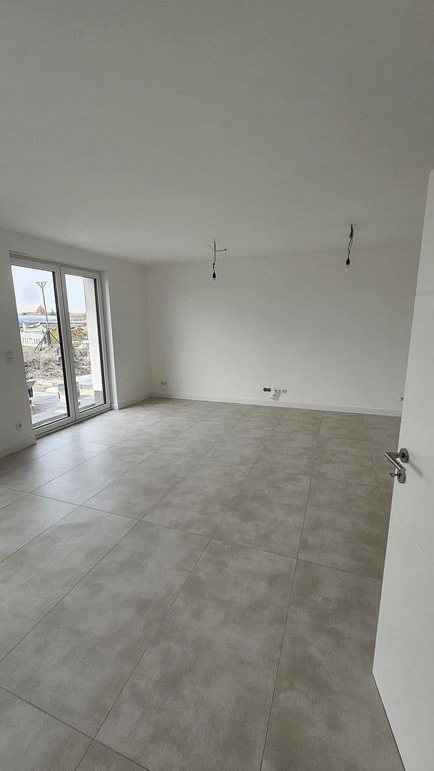 Prenájom domu 138 m², pozemek 350 m², Zossen, Brandenbursko Prenájom domu 138 m², pozemek 350 m², Zossen, Brandenbursko