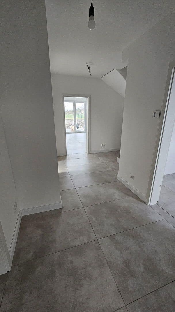 Prenájom domu 138 m², pozemek 350 m², Zossen, Brandenbursko Prenájom domu 138 m², pozemek 350 m², Zossen, Brandenbursko