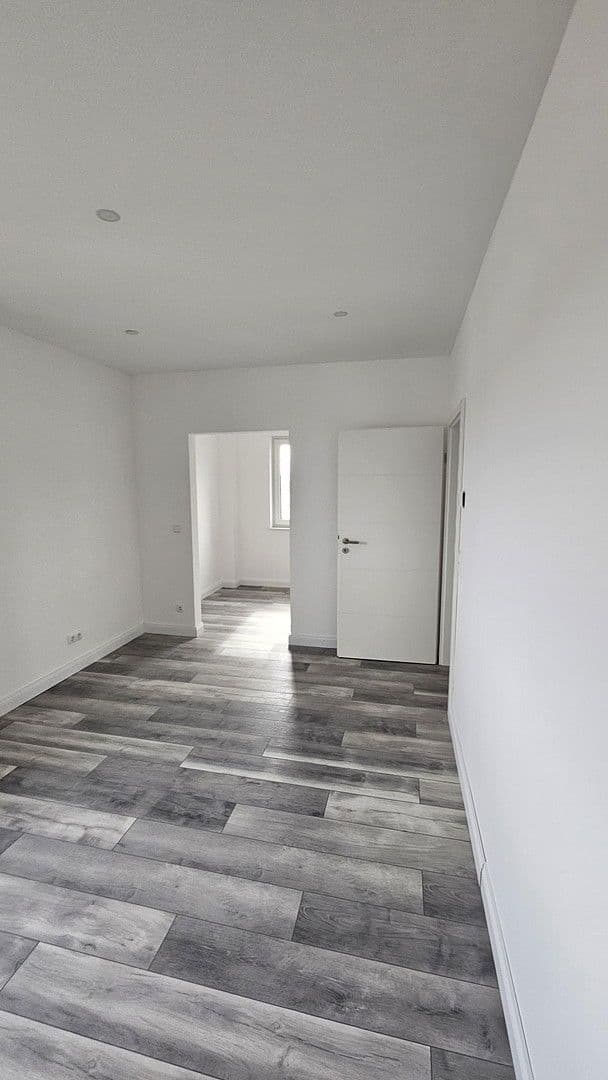 Prenájom domu 138 m², pozemek 350 m², Zossen, Brandenbursko Prenájom domu 138 m², pozemek 350 m², Zossen, Brandenbursko