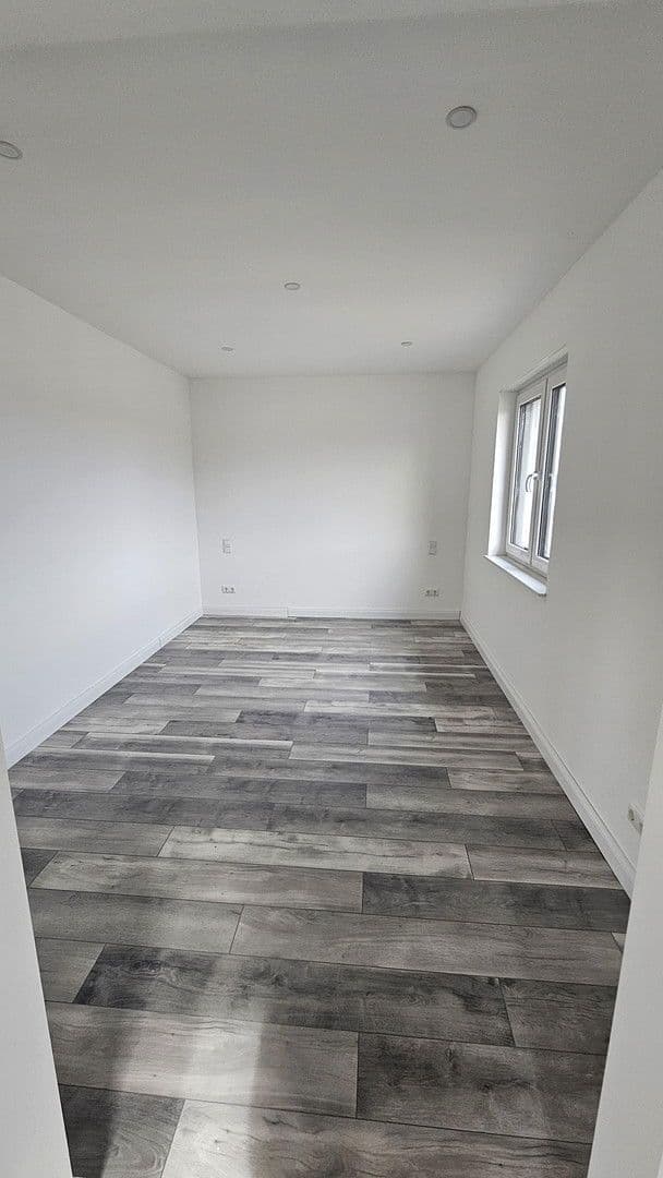 Prenájom domu 138 m², pozemek 350 m², Zossen, Brandenbursko Prenájom domu 138 m², pozemek 350 m², Zossen, Brandenbursko