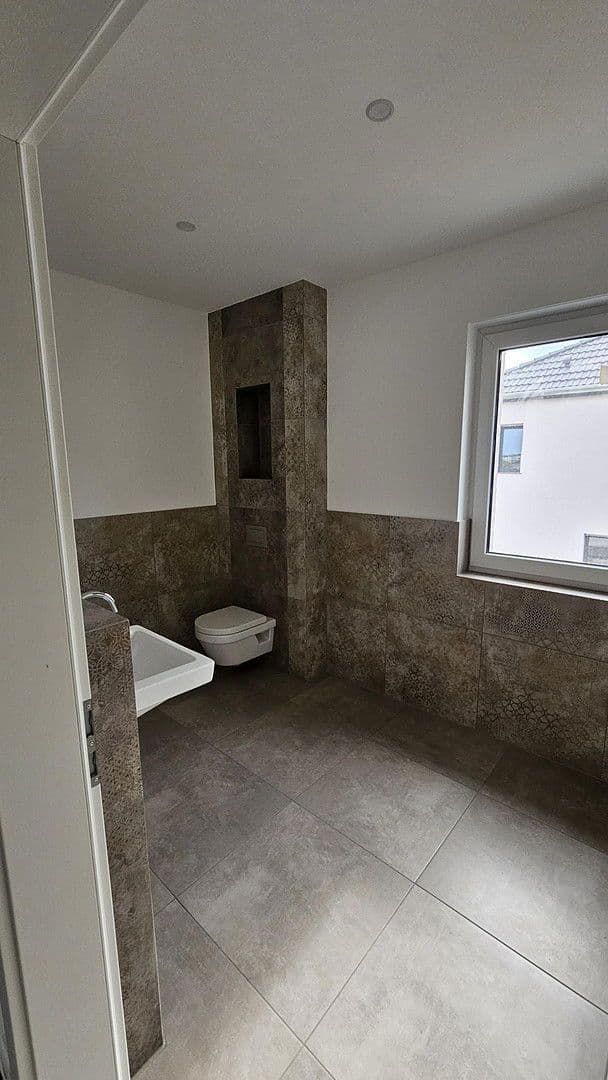 Prenájom domu 138 m², pozemek 350 m², Zossen, Brandenbursko Prenájom domu 138 m², pozemek 350 m², Zossen, Brandenbursko