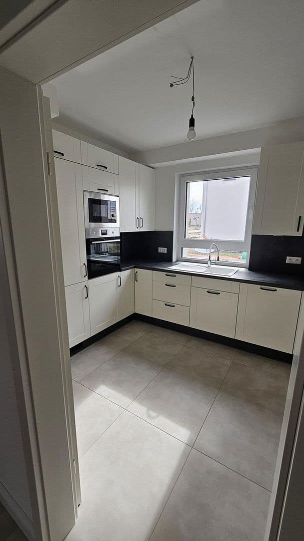 Prenájom domu 138 m², pozemek 350 m², Zossen, Brandenbursko Prenájom domu 138 m², pozemek 350 m², Zossen, Brandenbursko