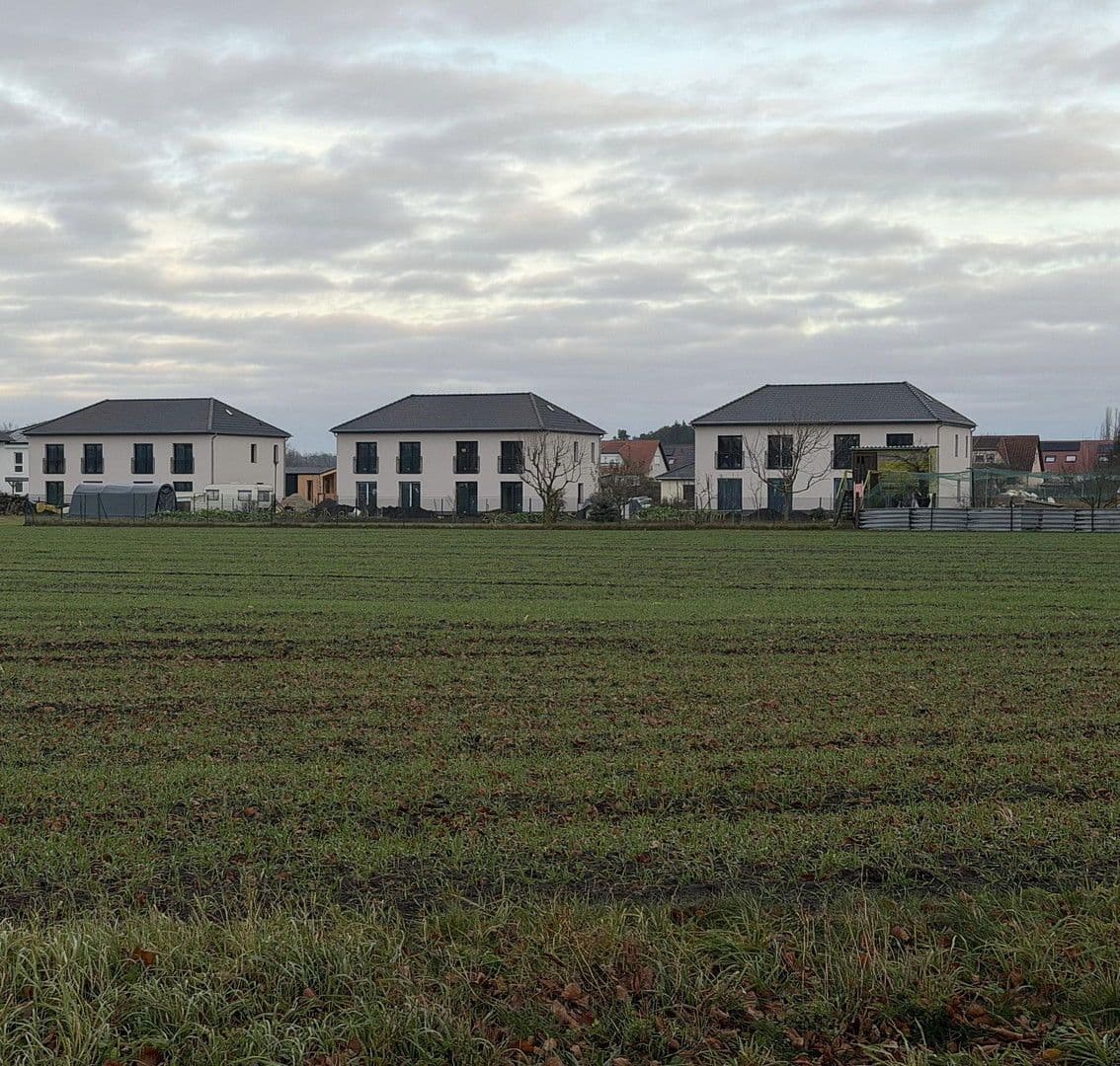 Prenájom domu 138 m², pozemek 350 m², Zossen, Brandenbursko Prenájom domu 138 m², pozemek 350 m², Zossen, Brandenbursko