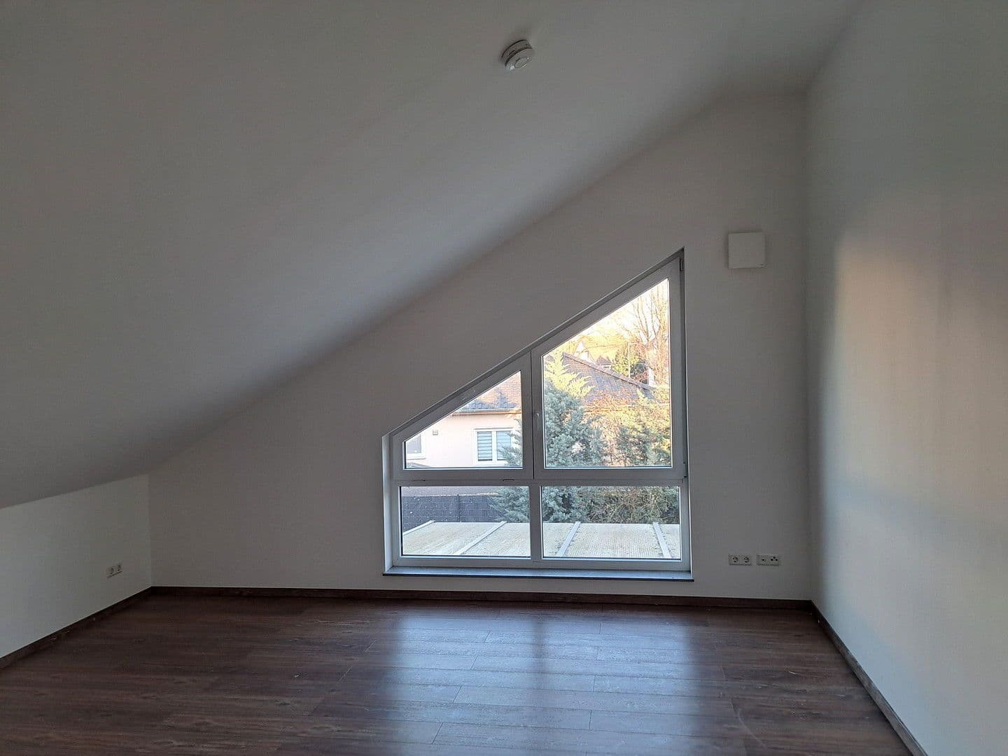 Prenájom domu 113 m², pozemek 320 m², Rathenow, Brandenbursko Prenájom domu 113 m², pozemek 320 m², Rathenow, Brandenbursko