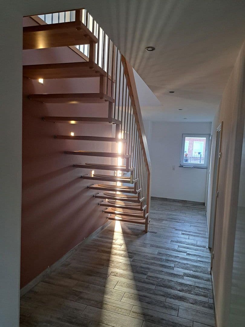 Prenájom domu 113 m², pozemek 320 m², Rathenow, Brandenbursko Prenájom domu 113 m², pozemek 320 m², Rathenow, Brandenbursko