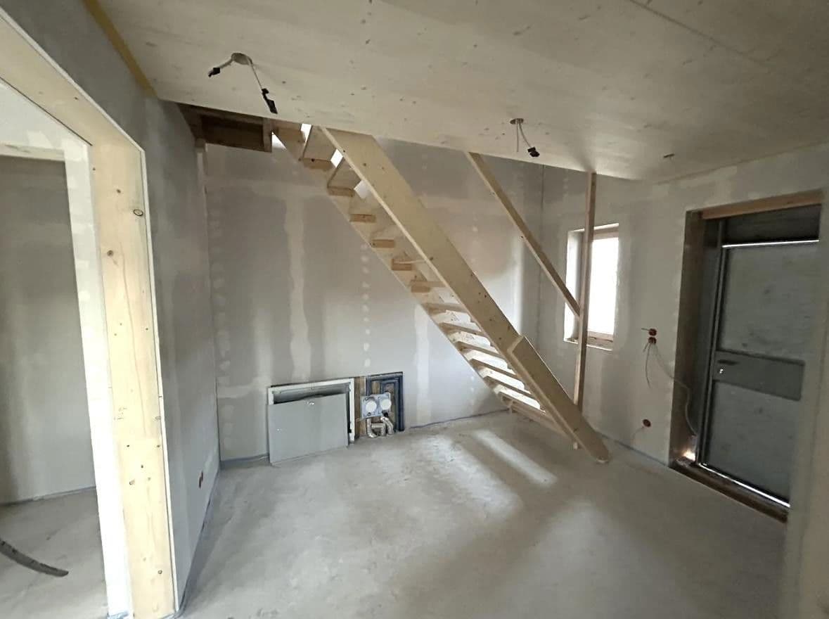 Prenájom bytu 3-izbový 94 m², Hausham, Bavorsko Prenájom bytu 3-izbový 94 m², Hausham, Bavorsko