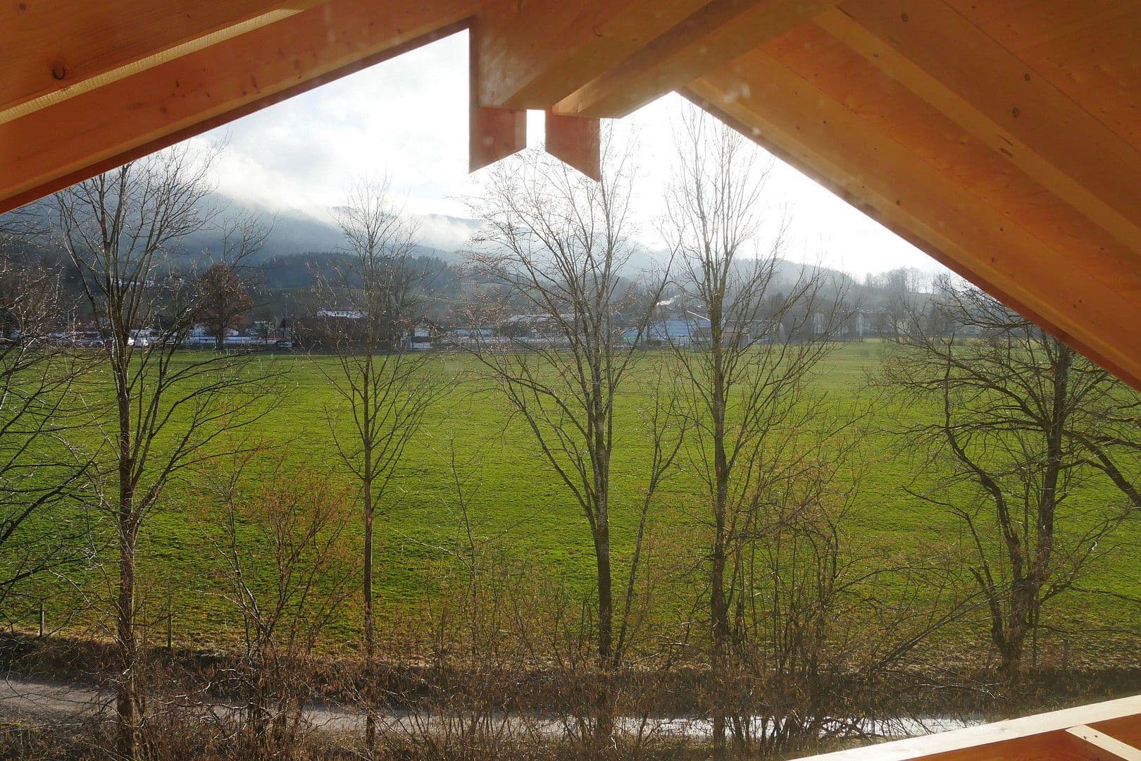 Prenájom bytu 3-izbový 94 m², Hausham, Bavorsko Prenájom bytu 3-izbový 94 m², Hausham, Bavorsko