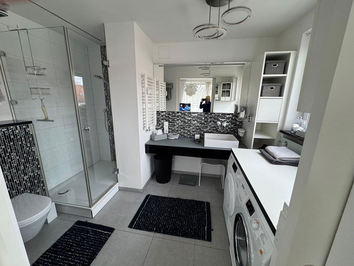 Prenájom bytu 1-izbový 45 m², München, Bavorsko Prenájom bytu 1-izbový 45 m², München, Bavorsko