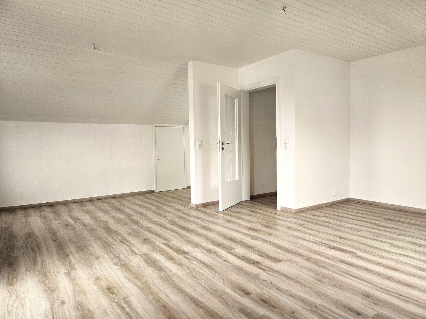 Prenájom bytu 2-izbový 52 m², Schubertstr. 7, Östringen, Bádensko-Wurttembersko Prenájom bytu 2-izbový 52 m², Schubertstr. 7, Östringen, Bádensko-Wurttembersko
