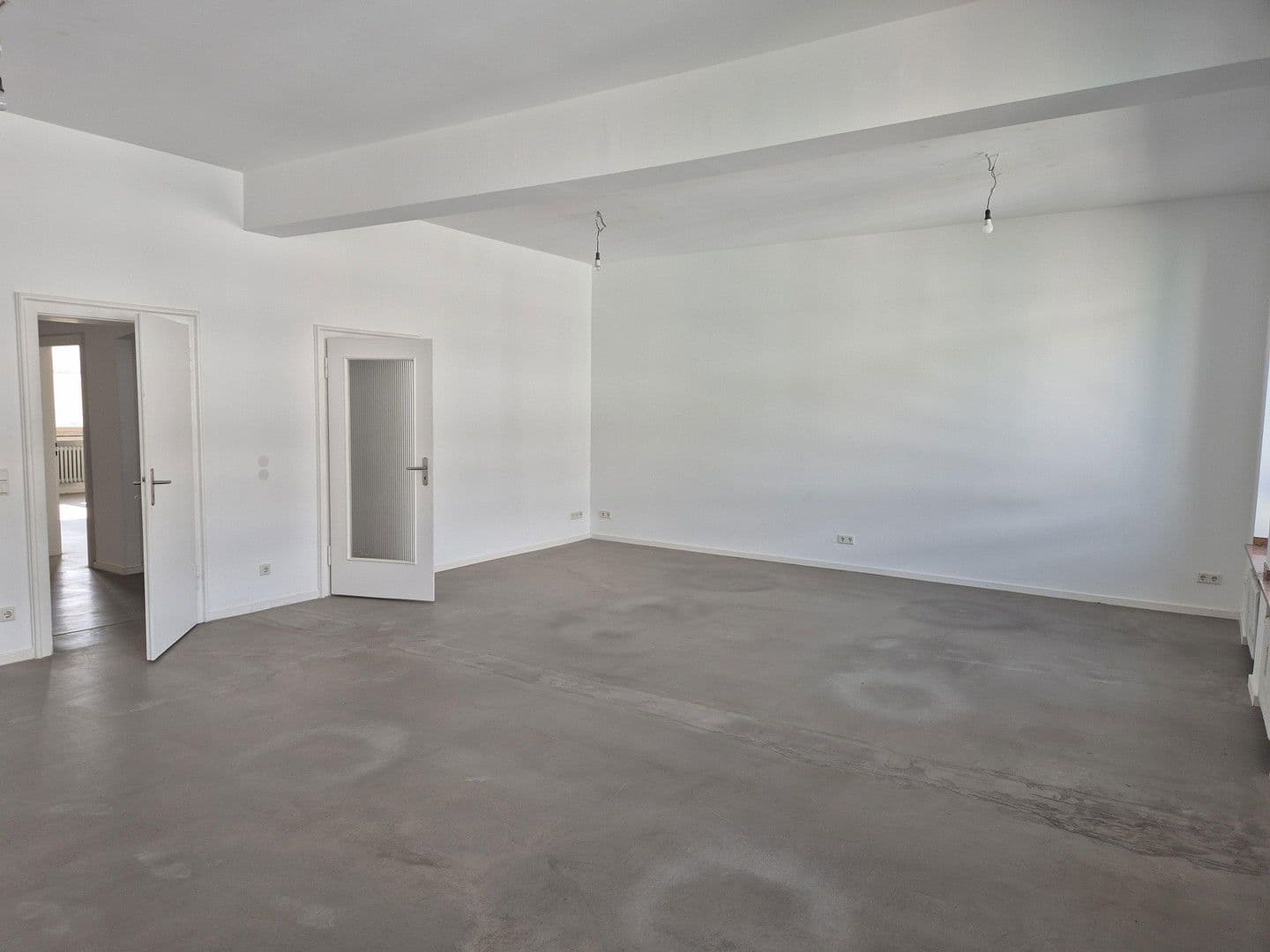 Prenájom kancelárie 600 m², Düsseldorf, Severné Porýnie - Westfálsko Prenájom kancelárie 600 m², Düsseldorf, Severné Porýnie - Westfálsko