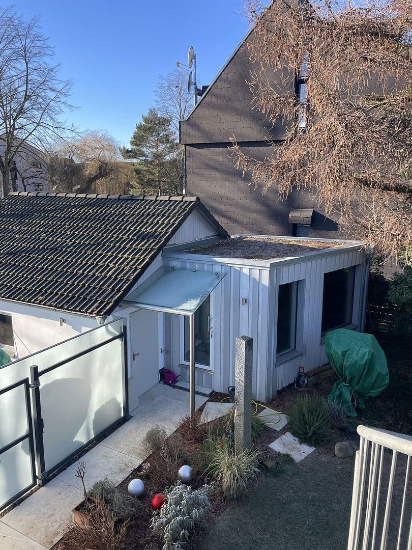 Prenájom domu 210 m², pozemek 500 m², Isernhagen, Dolné Sasko Prenájom domu 210 m², pozemek 500 m², Isernhagen, Dolné Sasko