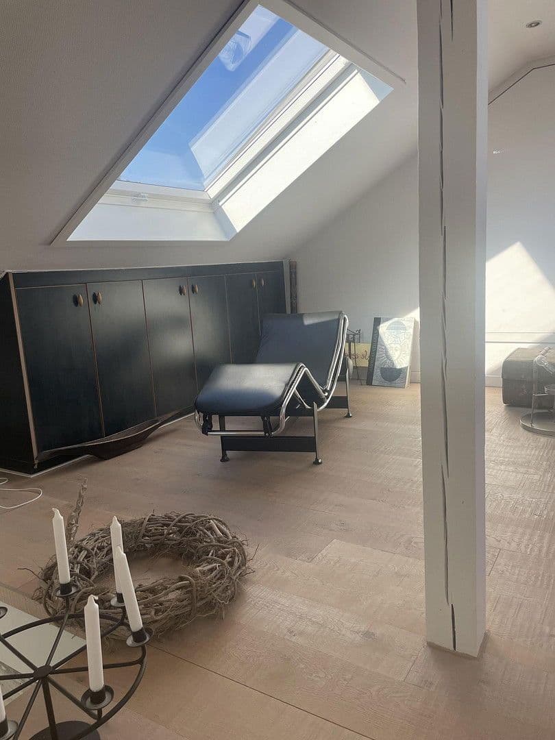 Prenájom domu 210 m², pozemek 500 m², Gutenbergstr. 3, Isernhagen NB, Isernhagen, Dolné Sasko Prenájom domu 210 m², pozemek 500 m², Gutenbergstr. 3, Isernhagen NB, Isernhagen, Dolné Sasko