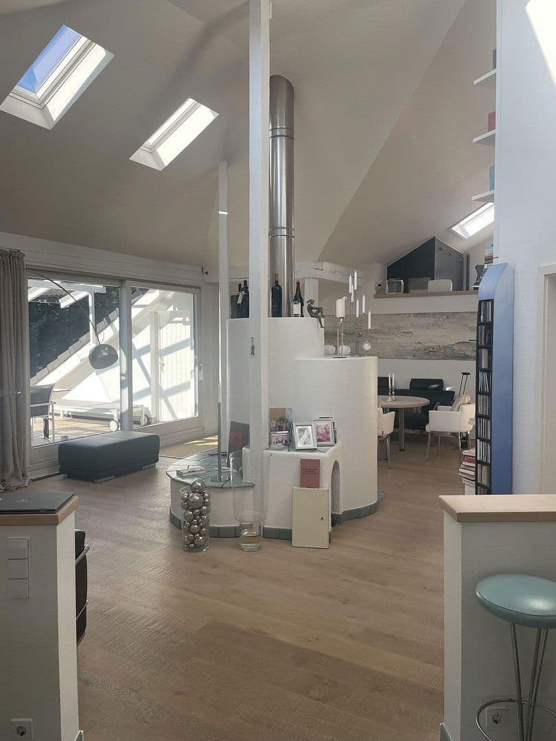 Prenájom domu 210 m², pozemek 500 m², Gutenbergstr. 3, Isernhagen NB, Isernhagen, Dolné Sasko Prenájom domu 210 m², pozemek 500 m², Gutenbergstr. 3, Isernhagen NB, Isernhagen, Dolné Sasko