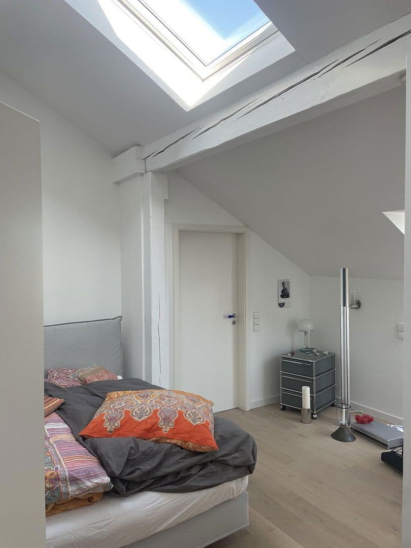 Prenájom domu 210 m², pozemek 500 m², Gutenbergstr. 3, Isernhagen NB, Isernhagen, Dolné Sasko Prenájom domu 210 m², pozemek 500 m², Gutenbergstr. 3, Isernhagen NB, Isernhagen, Dolné Sasko