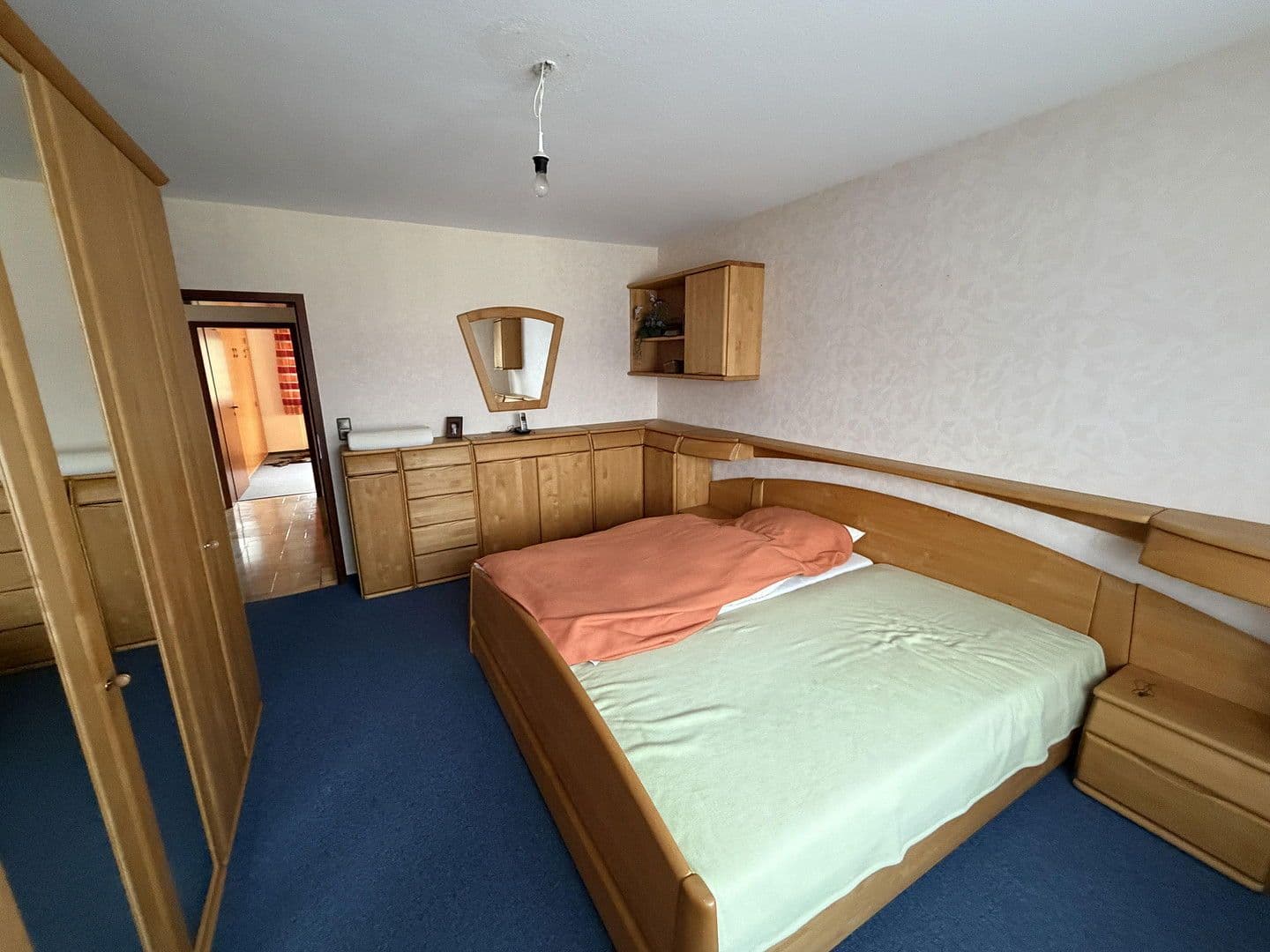 Predaj domu 170 m², pozemek 1.110 m², Weilrod, Hesensko Predaj domu 170 m², pozemek 1.110 m², Weilrod, Hesensko