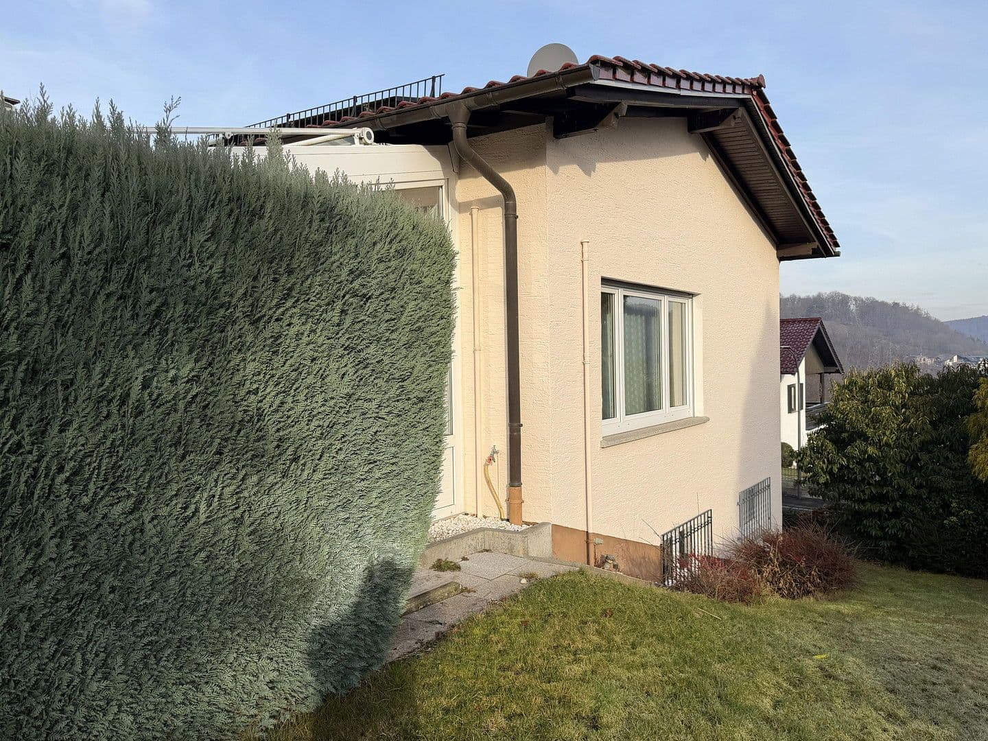 Predaj domu 170 m², pozemek 1.110 m², Weilrod, Hesensko Predaj domu 170 m², pozemek 1.110 m², Weilrod, Hesensko