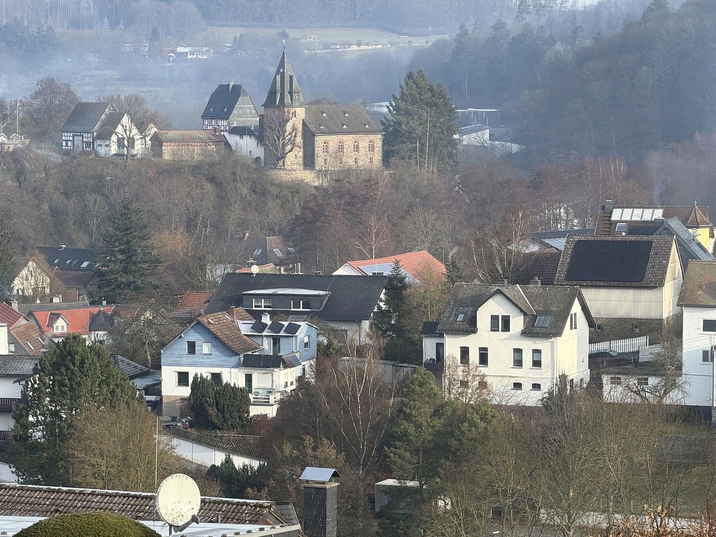 Predaj domu 170 m², pozemek 1.110 m², Weilrod, Hesensko Predaj domu 170 m², pozemek 1.110 m², Weilrod, Hesensko