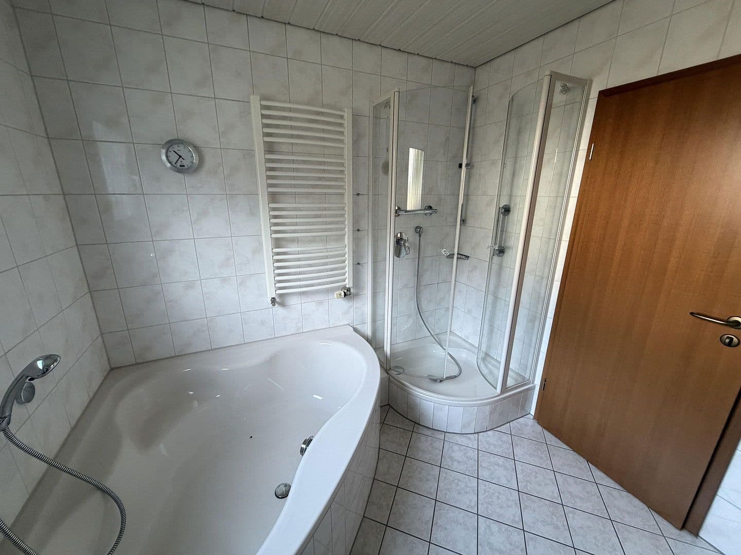 Predaj domu 170 m², pozemek 1.110 m², Weilrod, Hesensko Predaj domu 170 m², pozemek 1.110 m², Weilrod, Hesensko